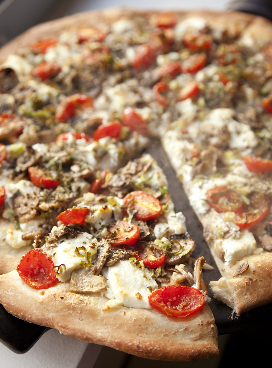 goat cheese pizza_4.JPG
