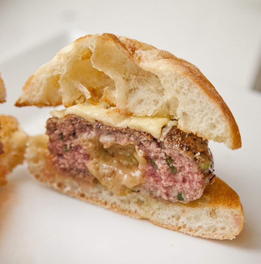 cheeseburgers_6.JPG
