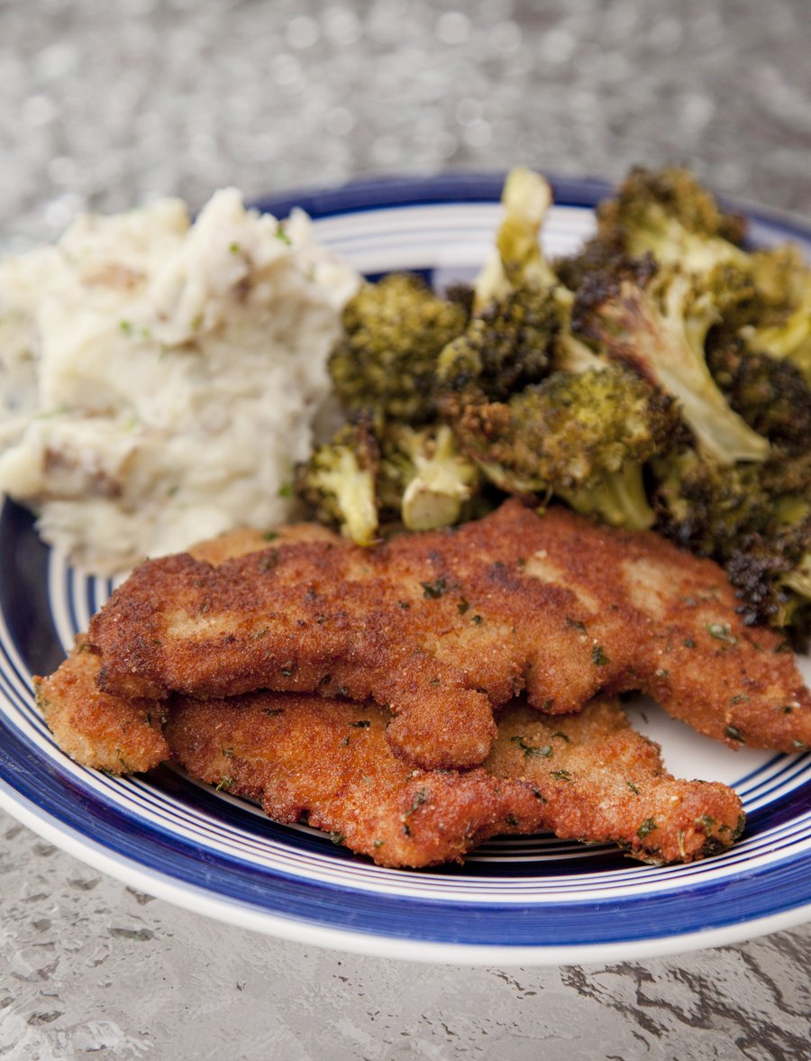 schnitzel and mashy p_9.JPG