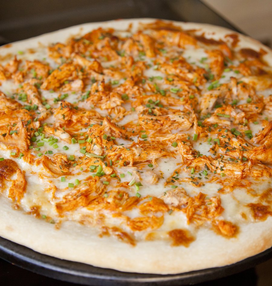 buffalo chix pizza_4.JPG
